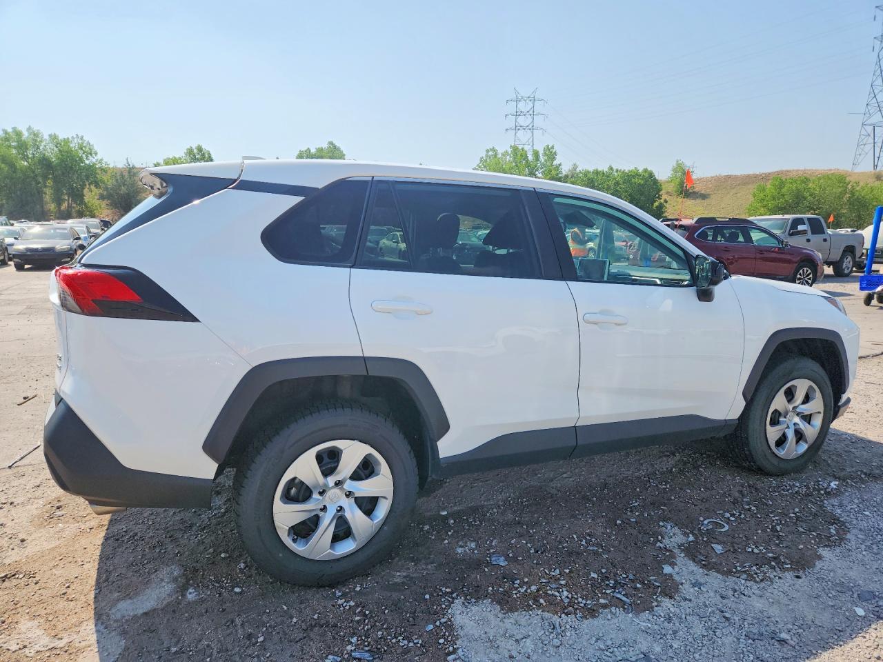 2023 Toyota Rav4 Le - Image 3