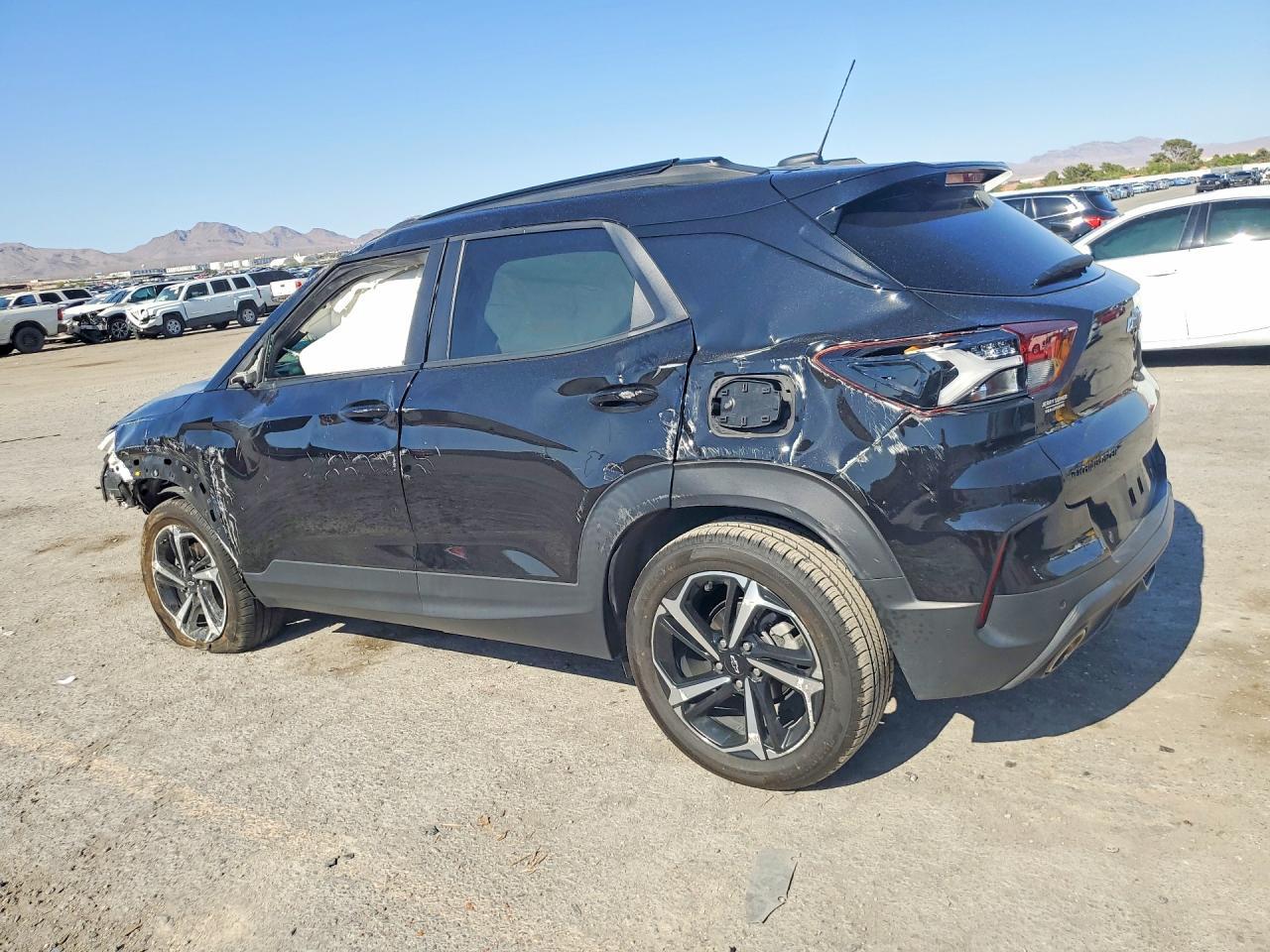 2023 Chevrolet Trailblazer Rs - Image 2
