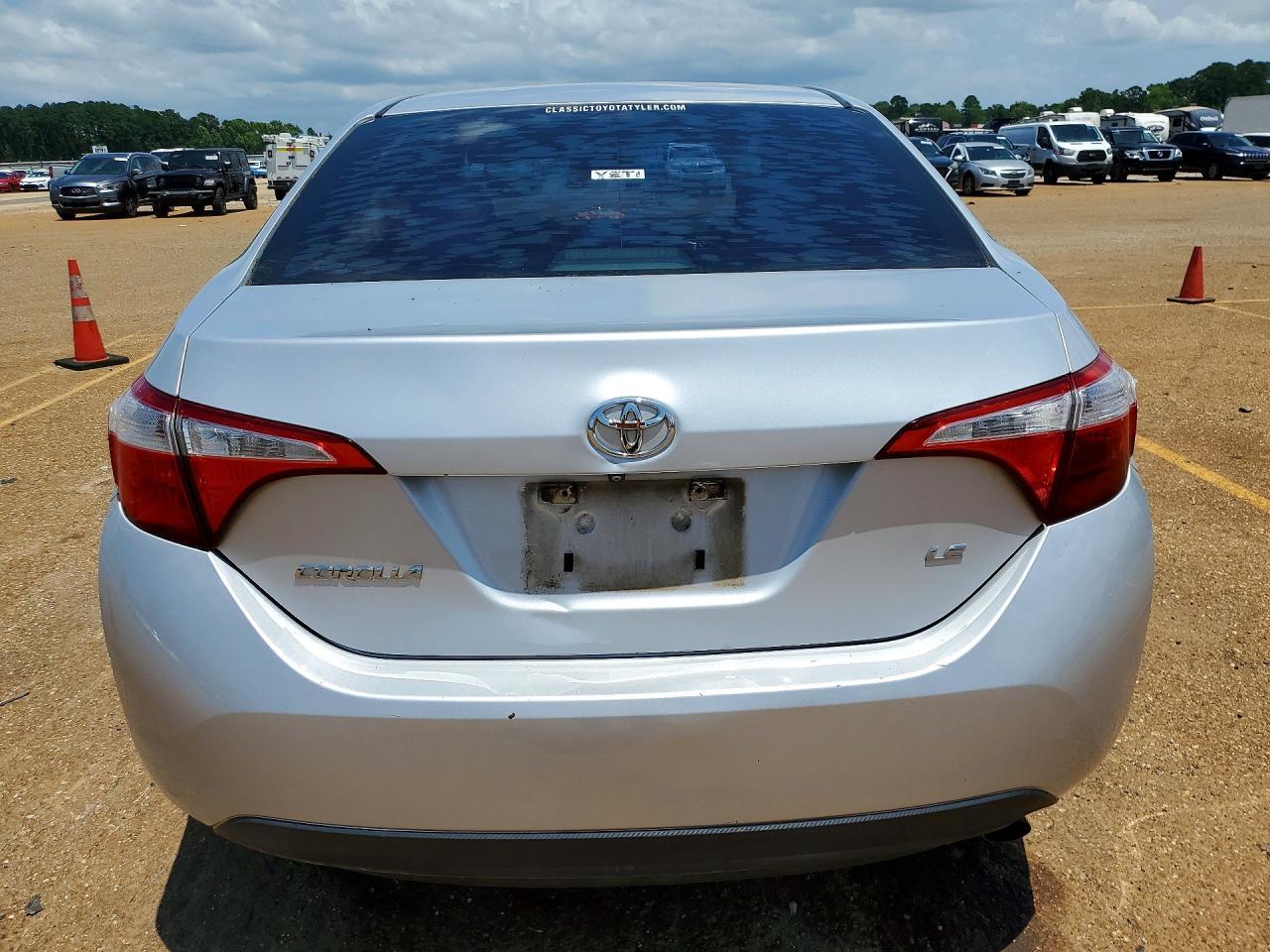 2015 Toyota Corolla Le - Фото 6