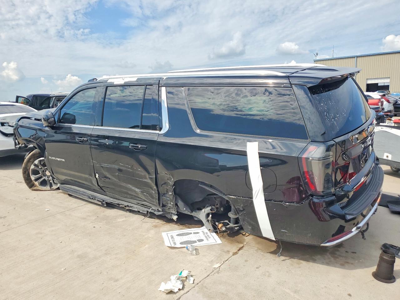 2025 Chevrolet Suburban C1500 Lt - Image 2