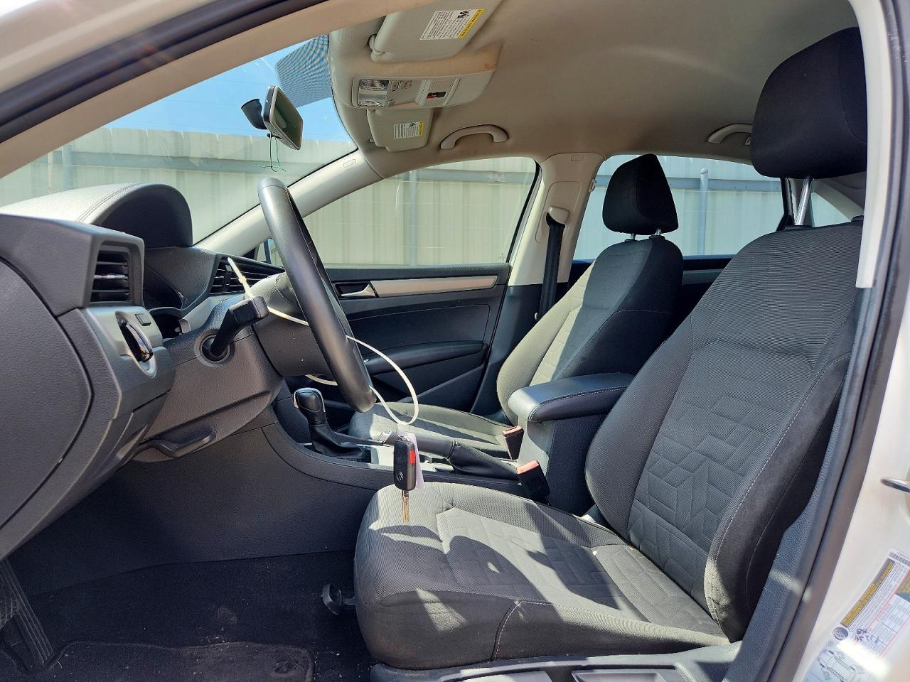 2021 Volkswagen Passat S - Фото 7