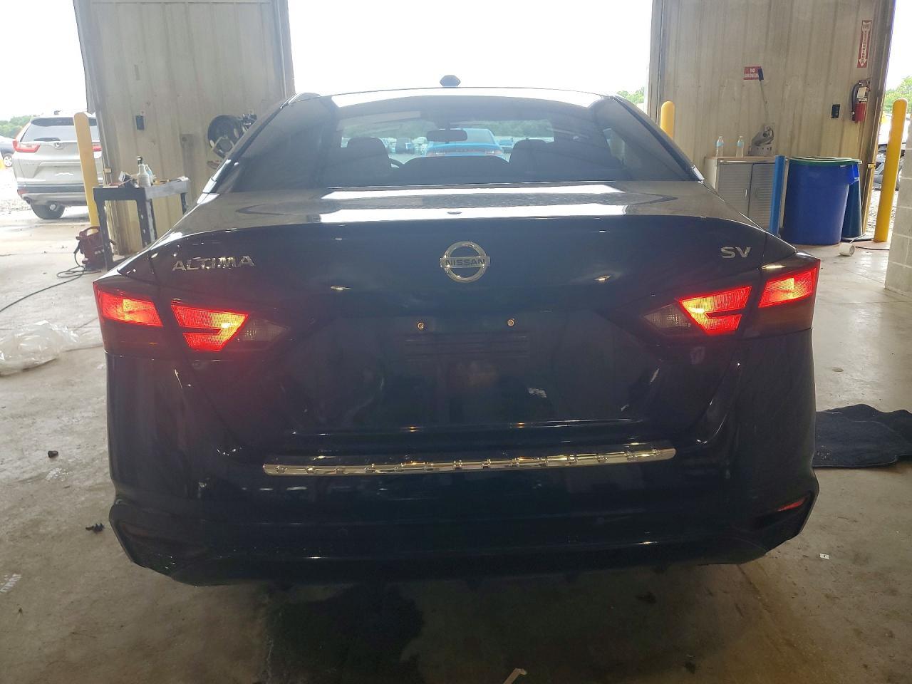 2021 Nissan Altima Sv - Image 6
