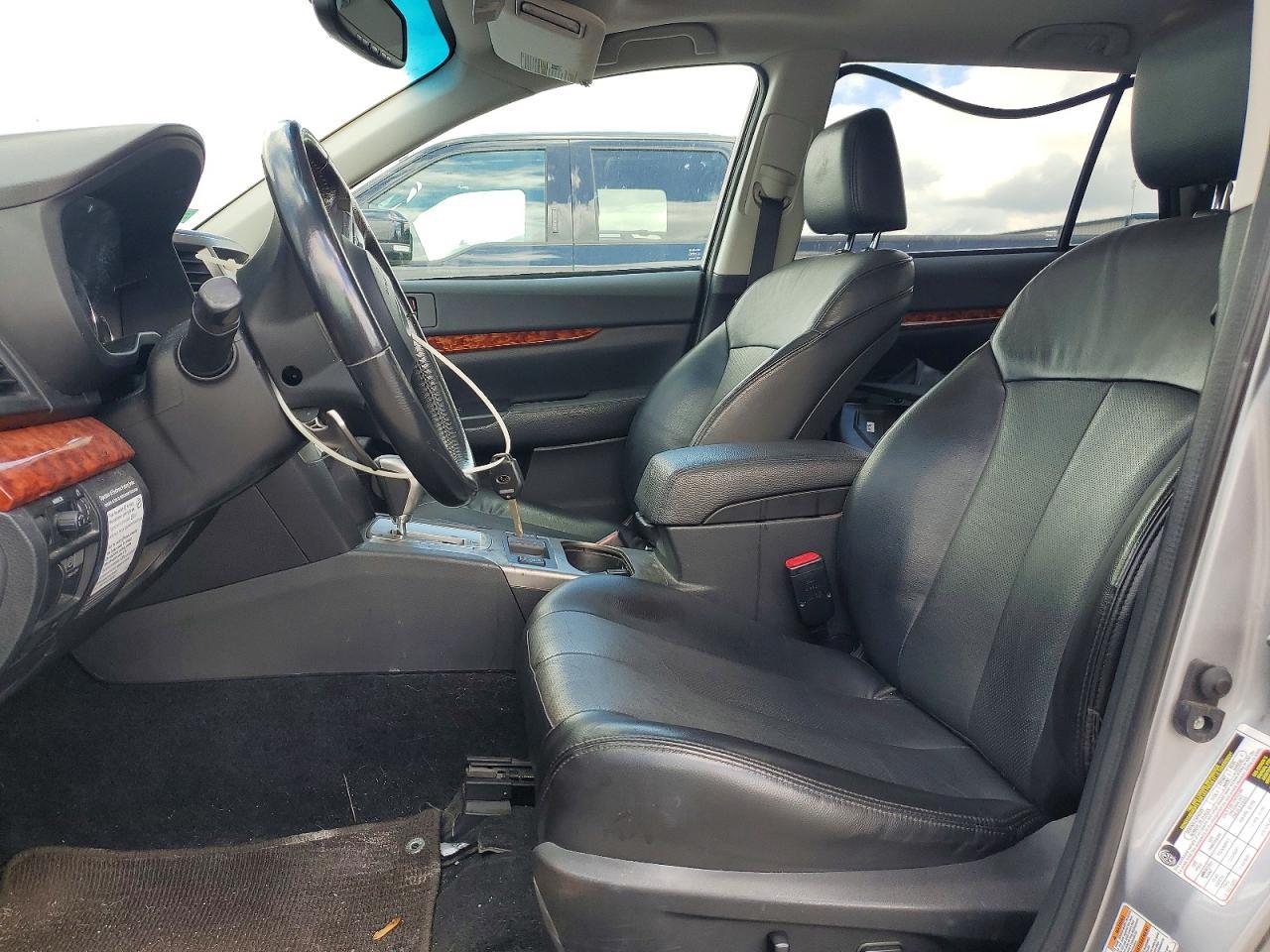 2011 Subaru Outback 2.5I Limited - Фото 7