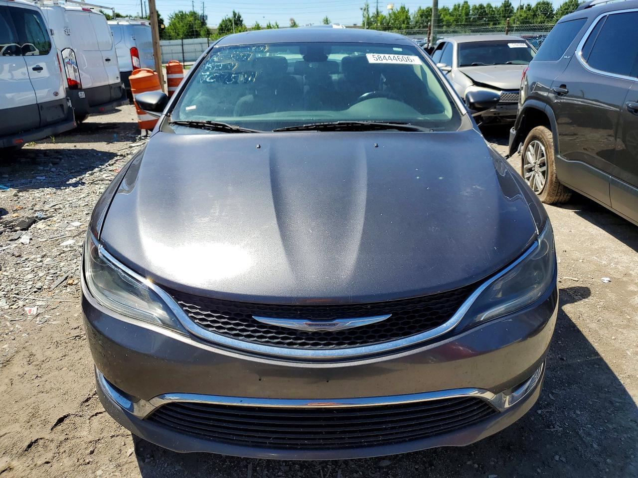 2015 Chrysler 200 Limited - Image 5