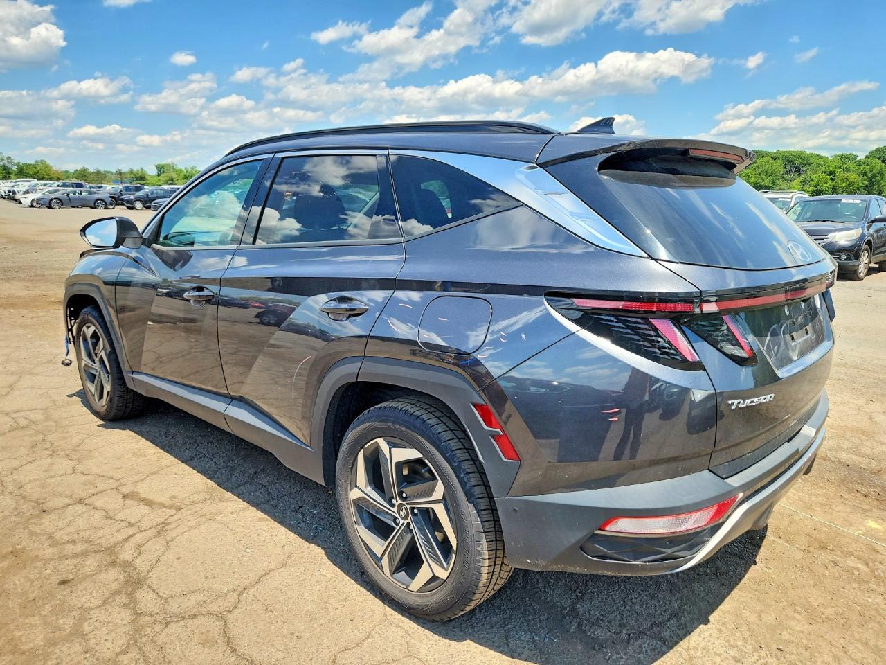 2022 Hyundai Tucson Limited - Image 2