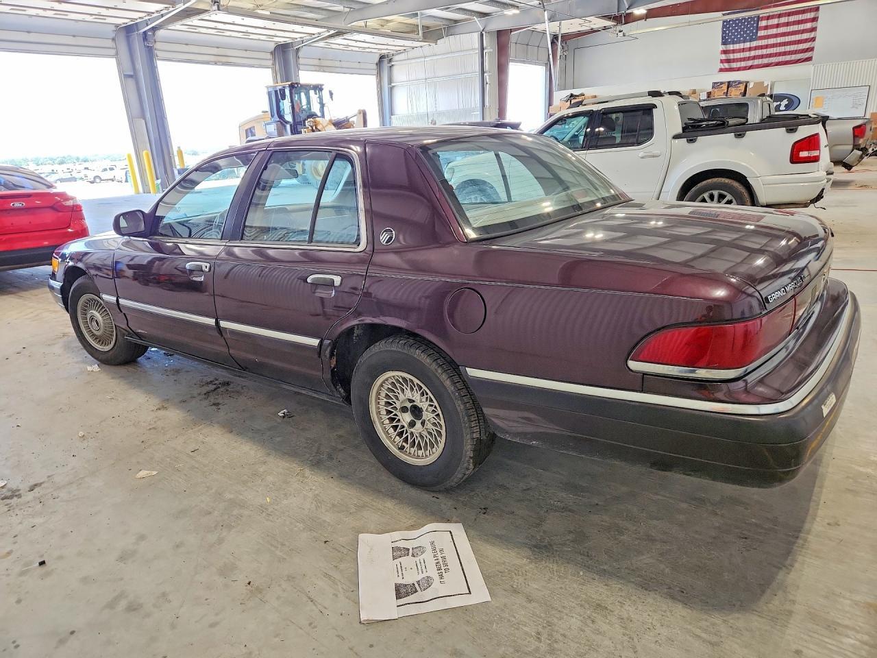 1993 Mercury Grand Marquis Gs - Image 2