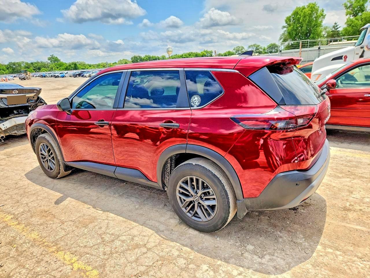 2023 Nissan Rogue S - Фото 2