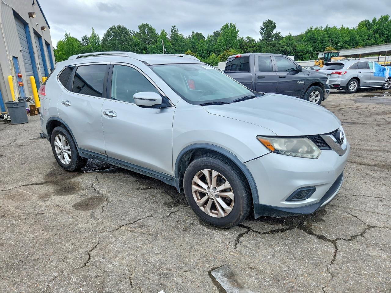 2016 Nissan Rogue Sv - Фото 4