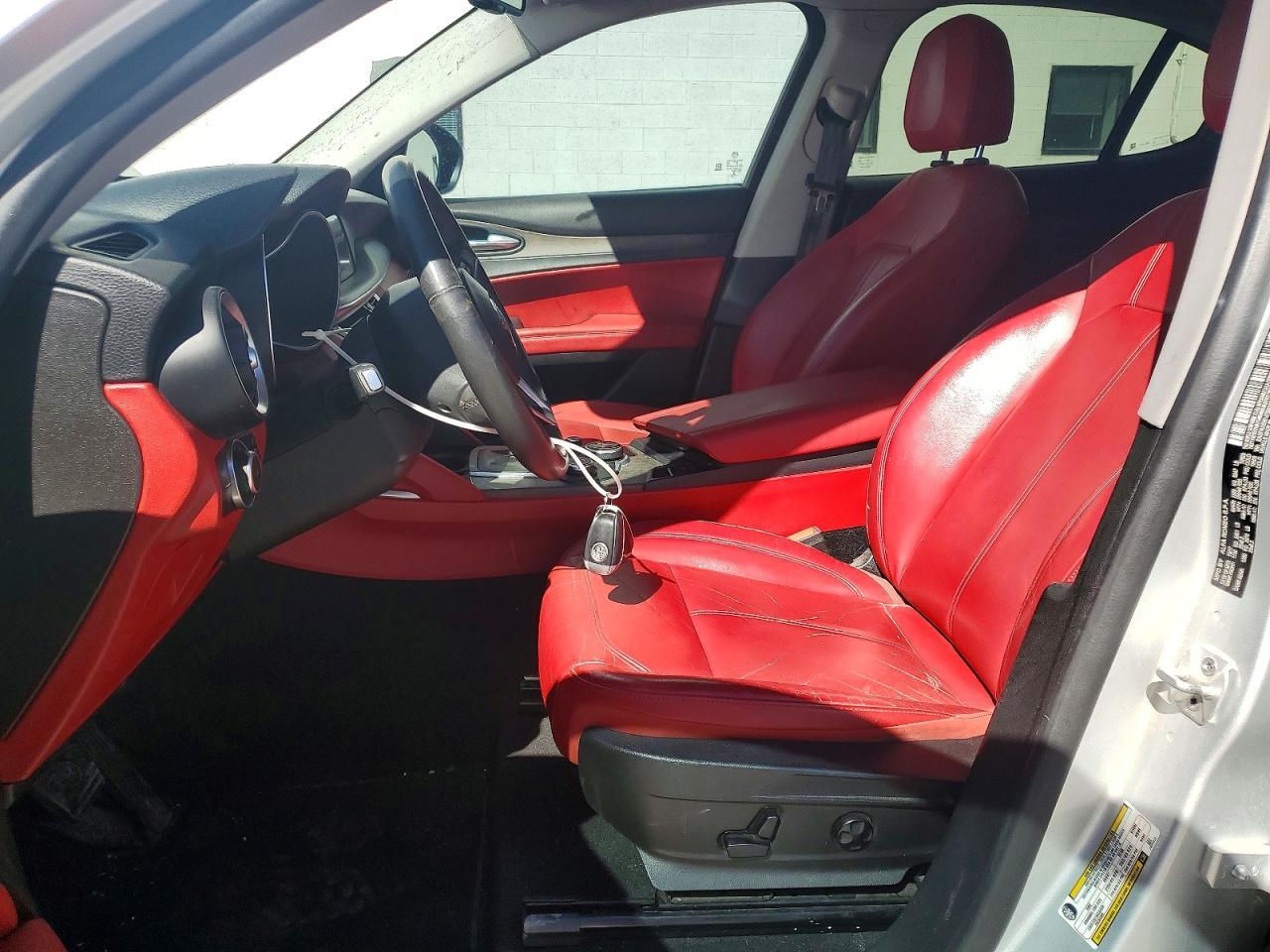 2018 Alfa Romeo Stelvio Ti - Фото 7