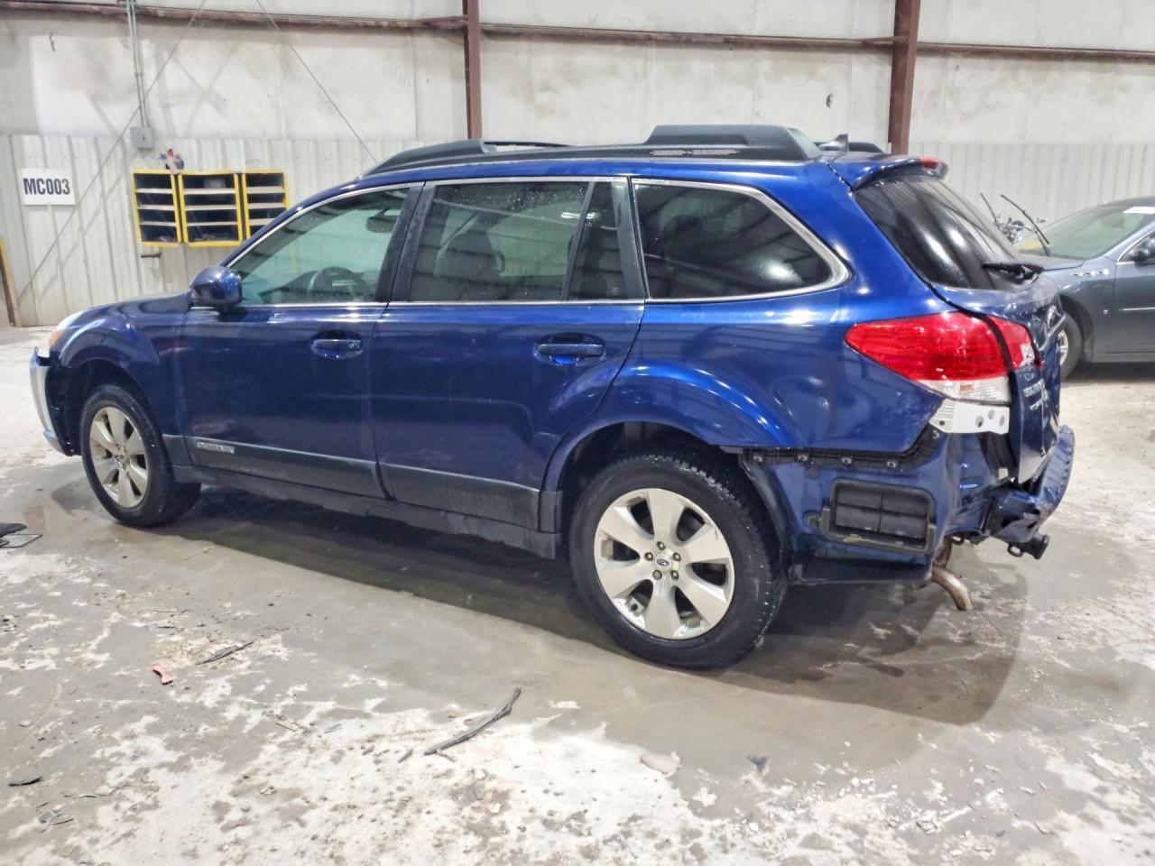 2011 Subaru Outback 3.6R Limited - Фото 2