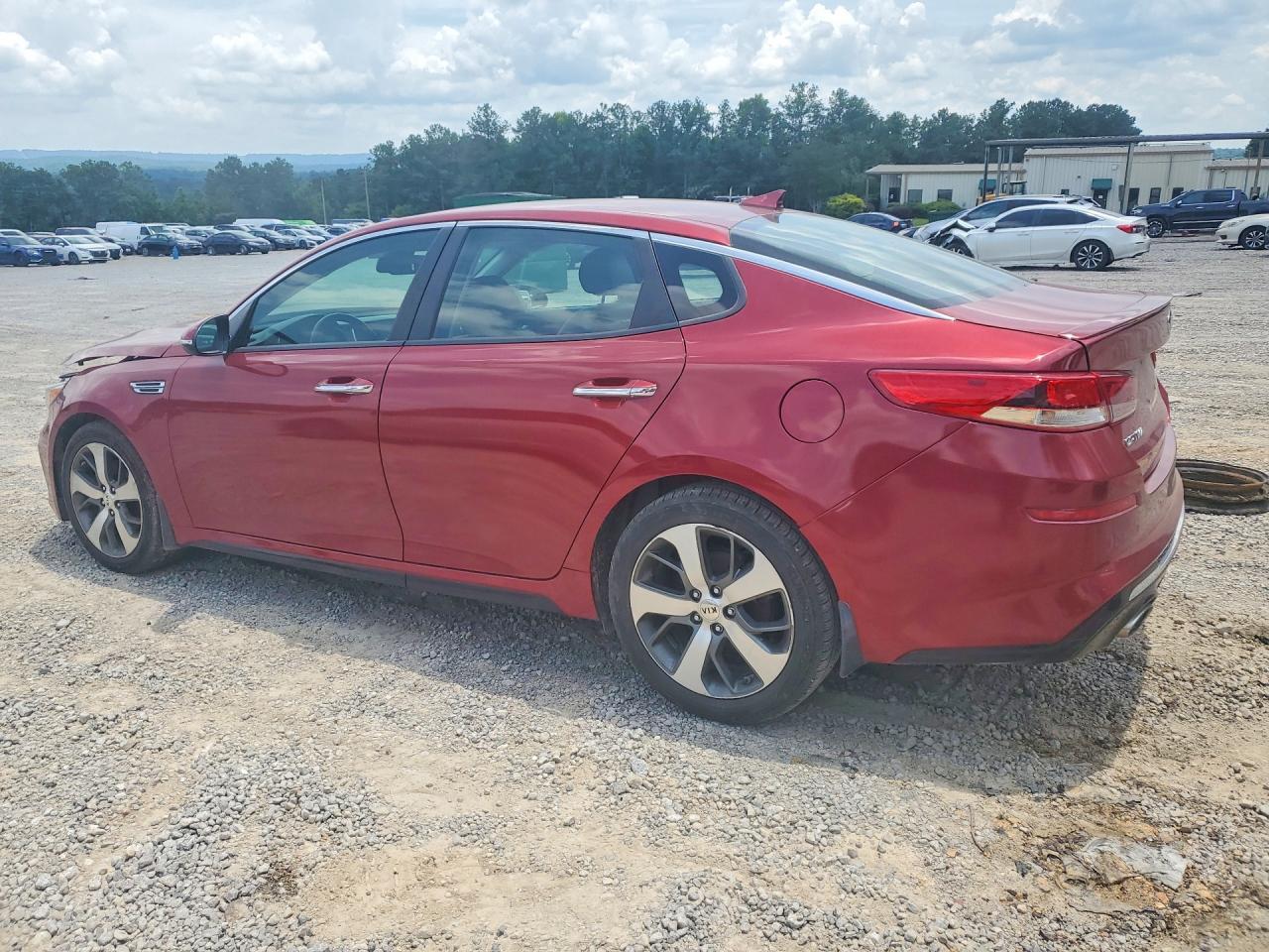 2019 Kia Optima S - Фото 2