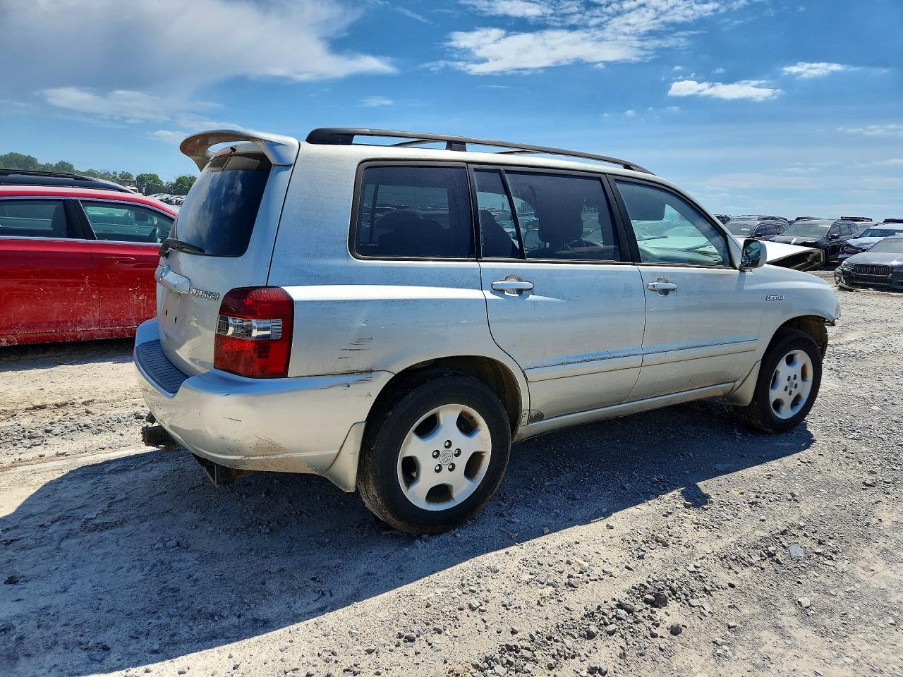 2004 Toyota Highlander Limited - Image 3