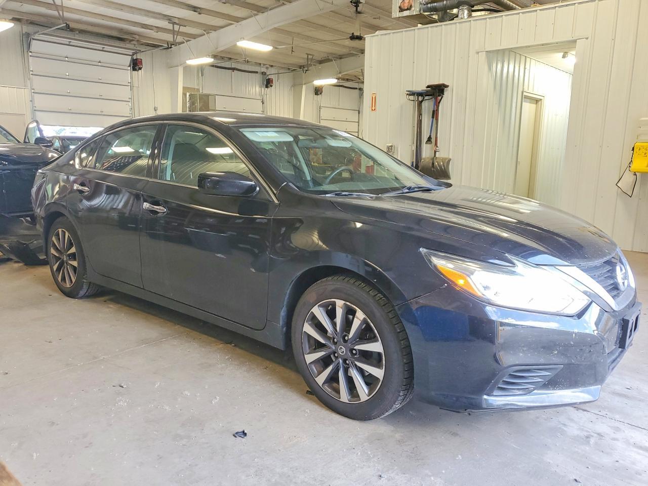 2017 Nissan Altima 2.5 S - Фото 4