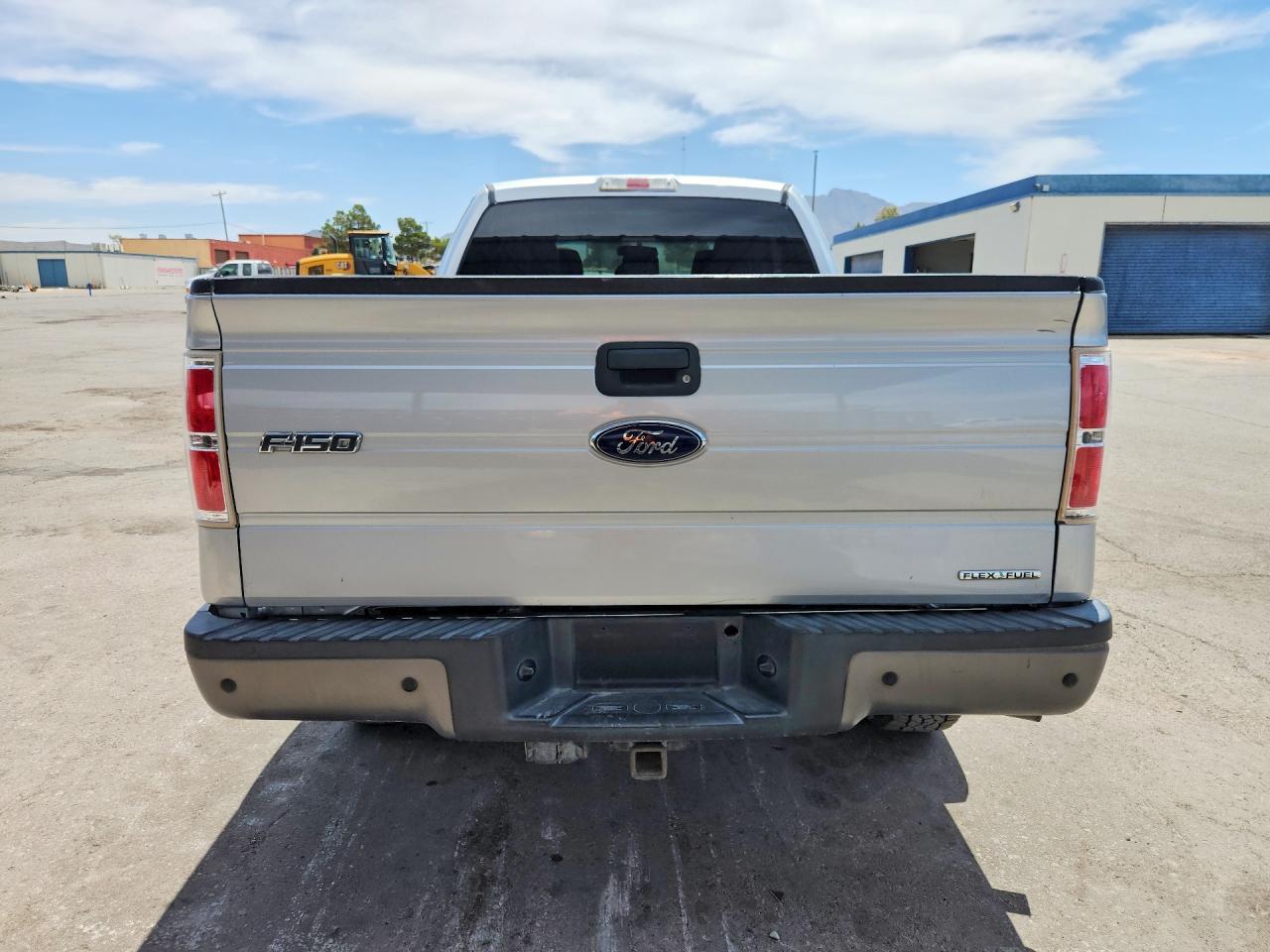 2013 Ford F150 Super Cab - Фото 6