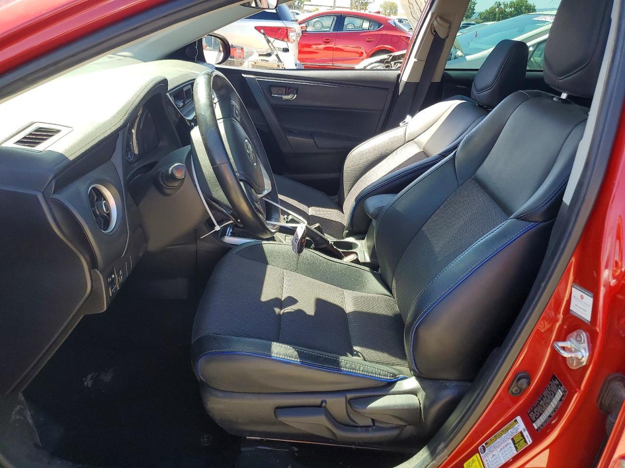 2018 Toyota Corolla Se - Фото 7