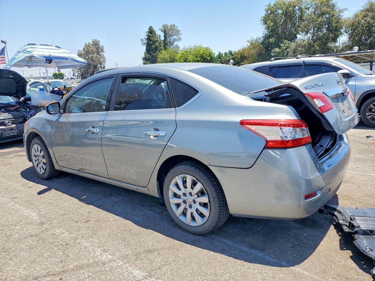 2014 Nissan Sentra - Image 2