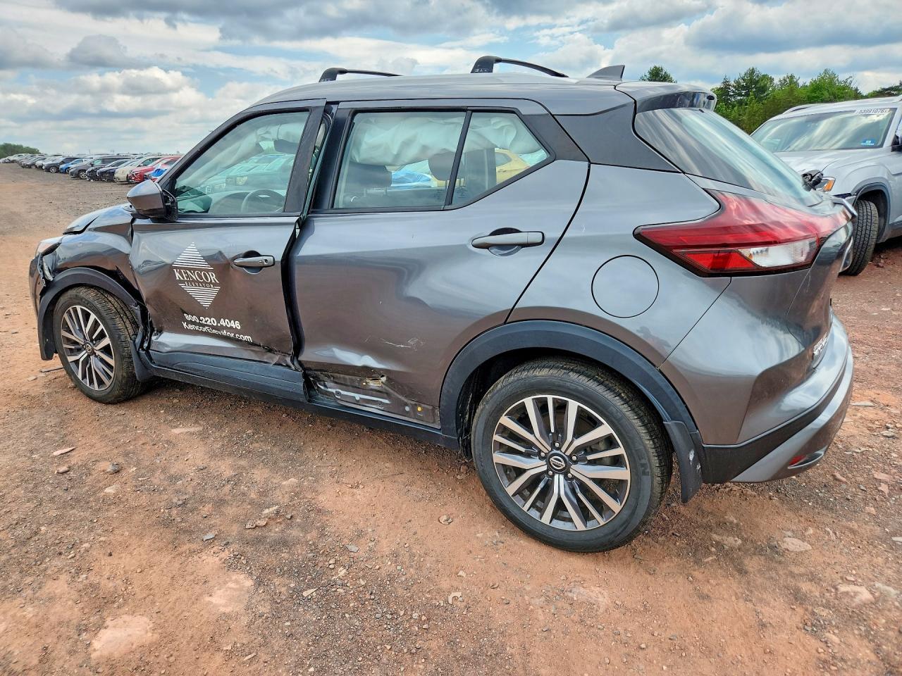 2021 Nissan Kicks Sv - Image 2