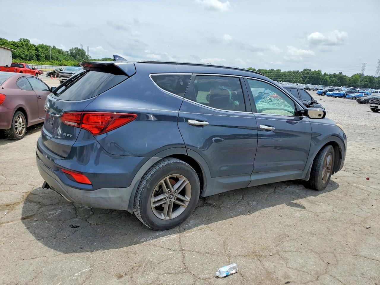 2017 Hyundai Santa Fe Sport 2.4L - Фото 3