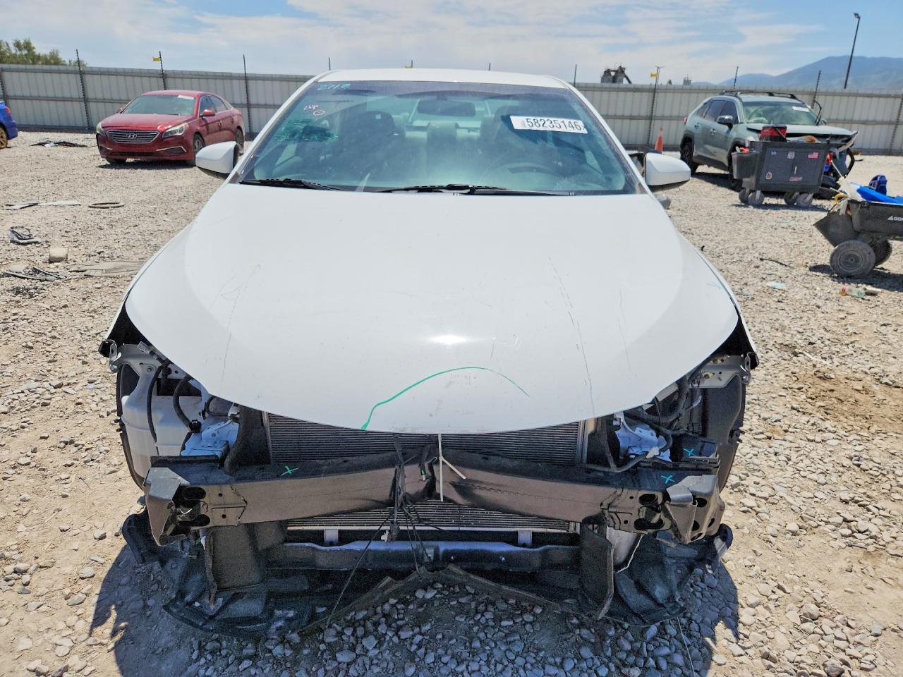 2016 Toyota Camry Le - Image 5