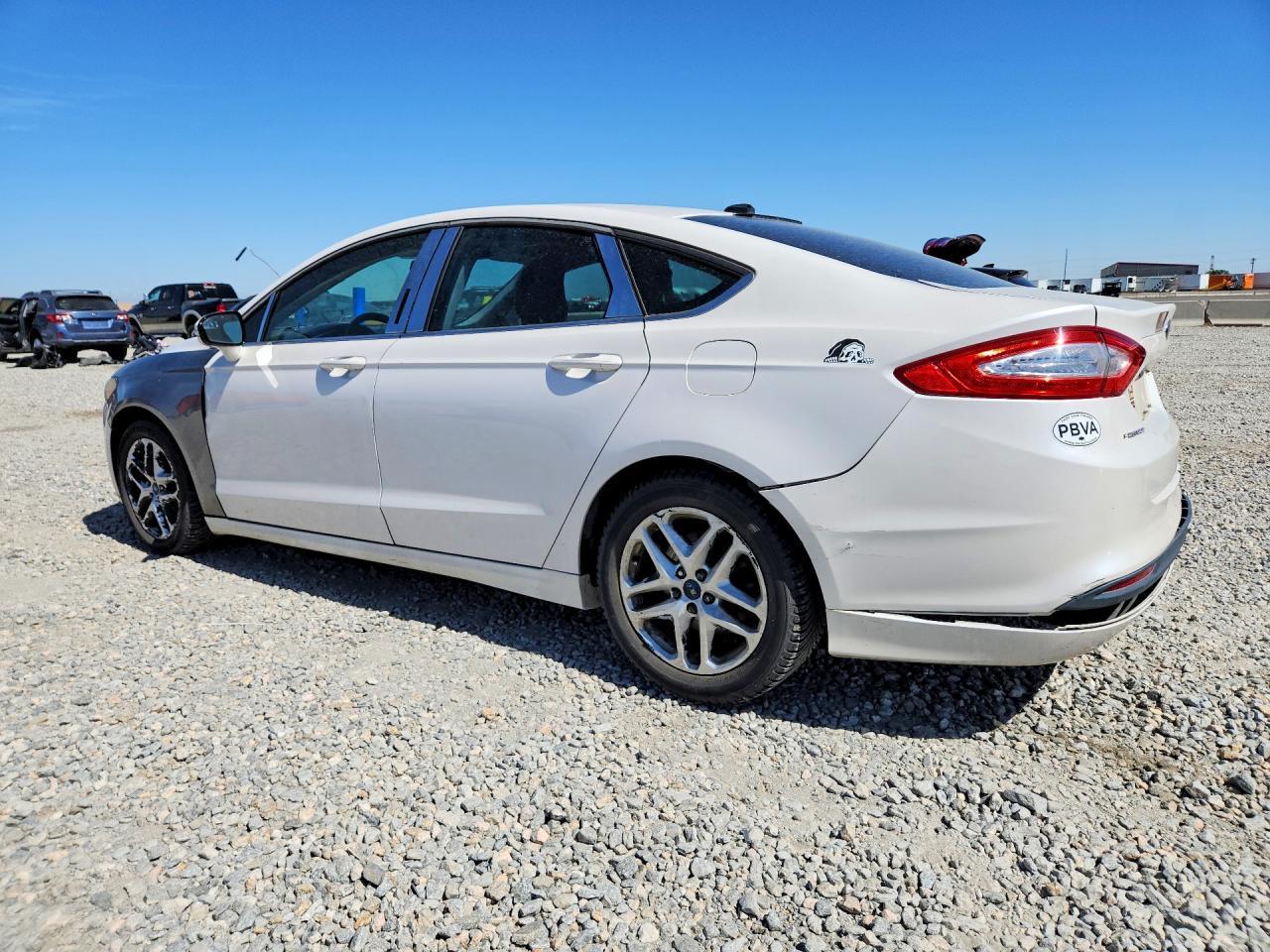 2013 Ford Fusion Se - Фото 2