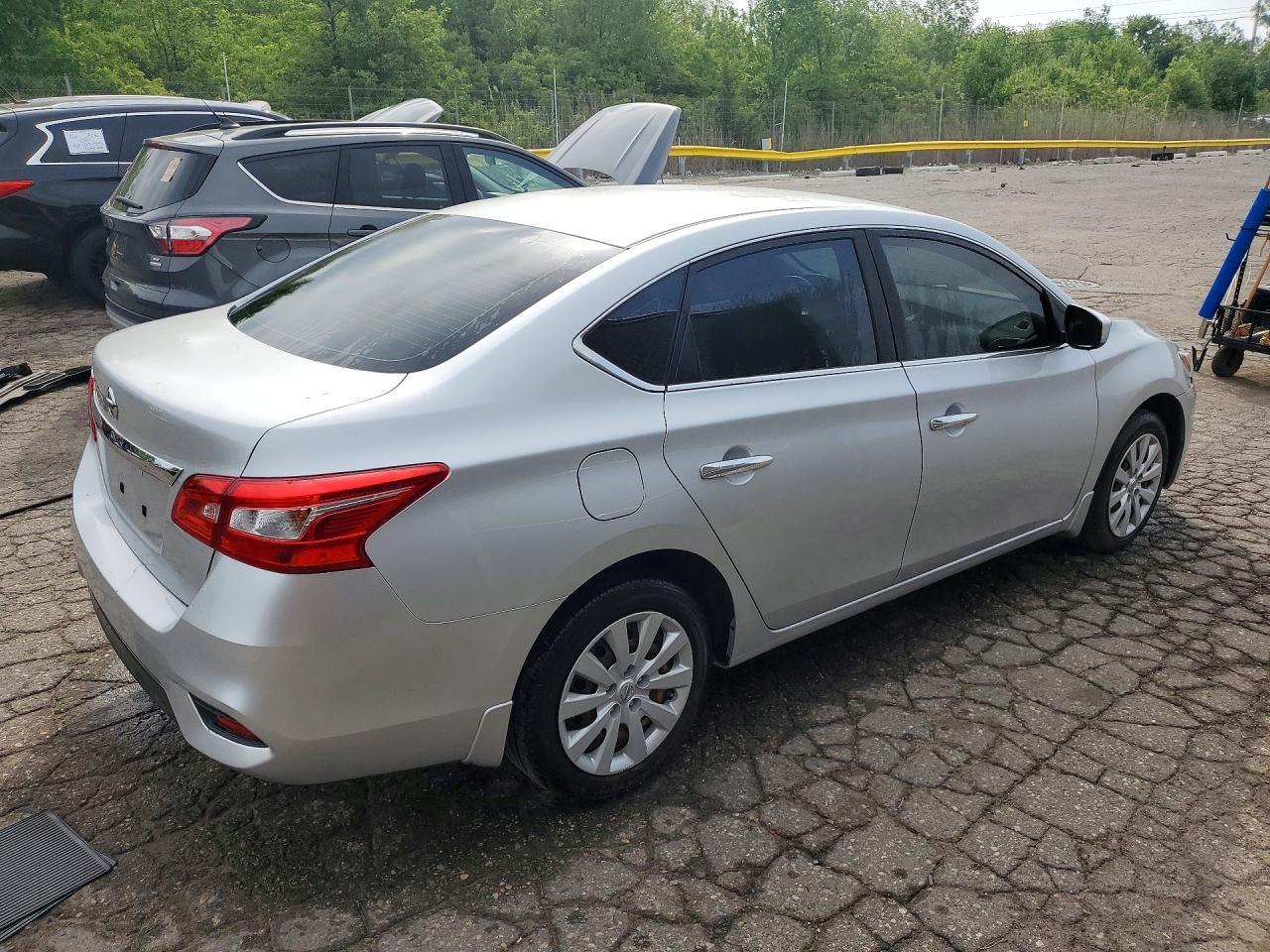2018 Nissan Sentra S - Фото 3