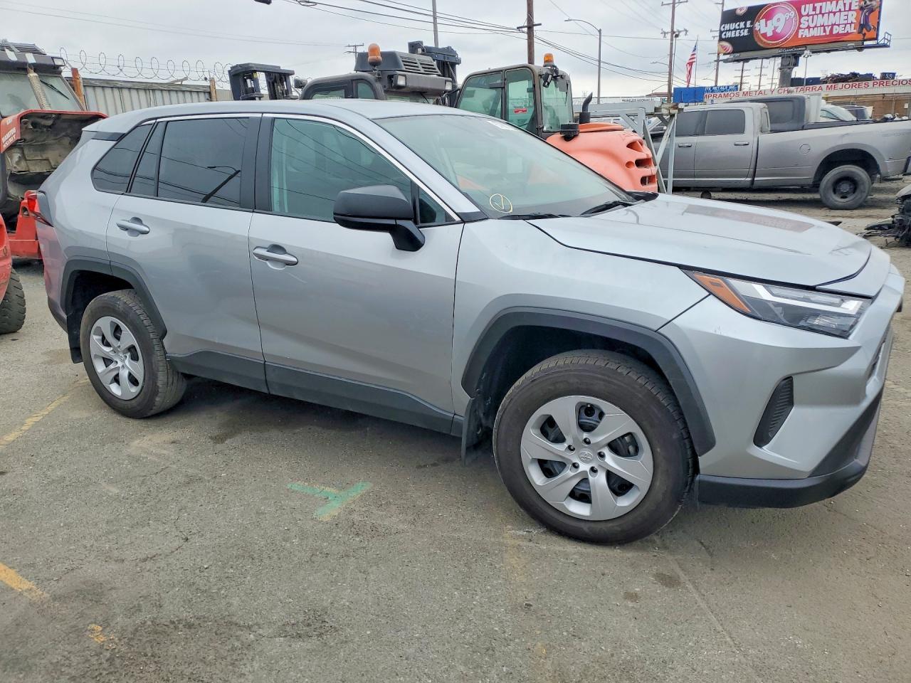 2024 Toyota Rav4 Le - Image 4
