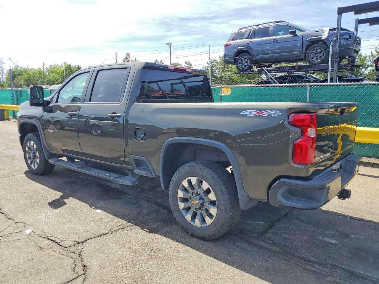 2023 Chevrolet Silverado K2500 Custom - Image 2
