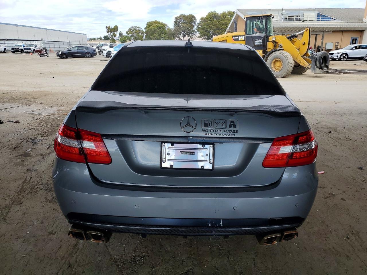 2011 Mercedes-Benz E 550 - Image 6