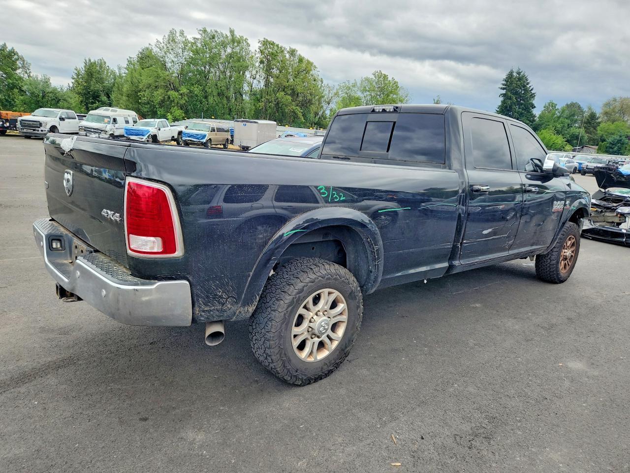 2017 Ram 3500 Laramie - Фото 3