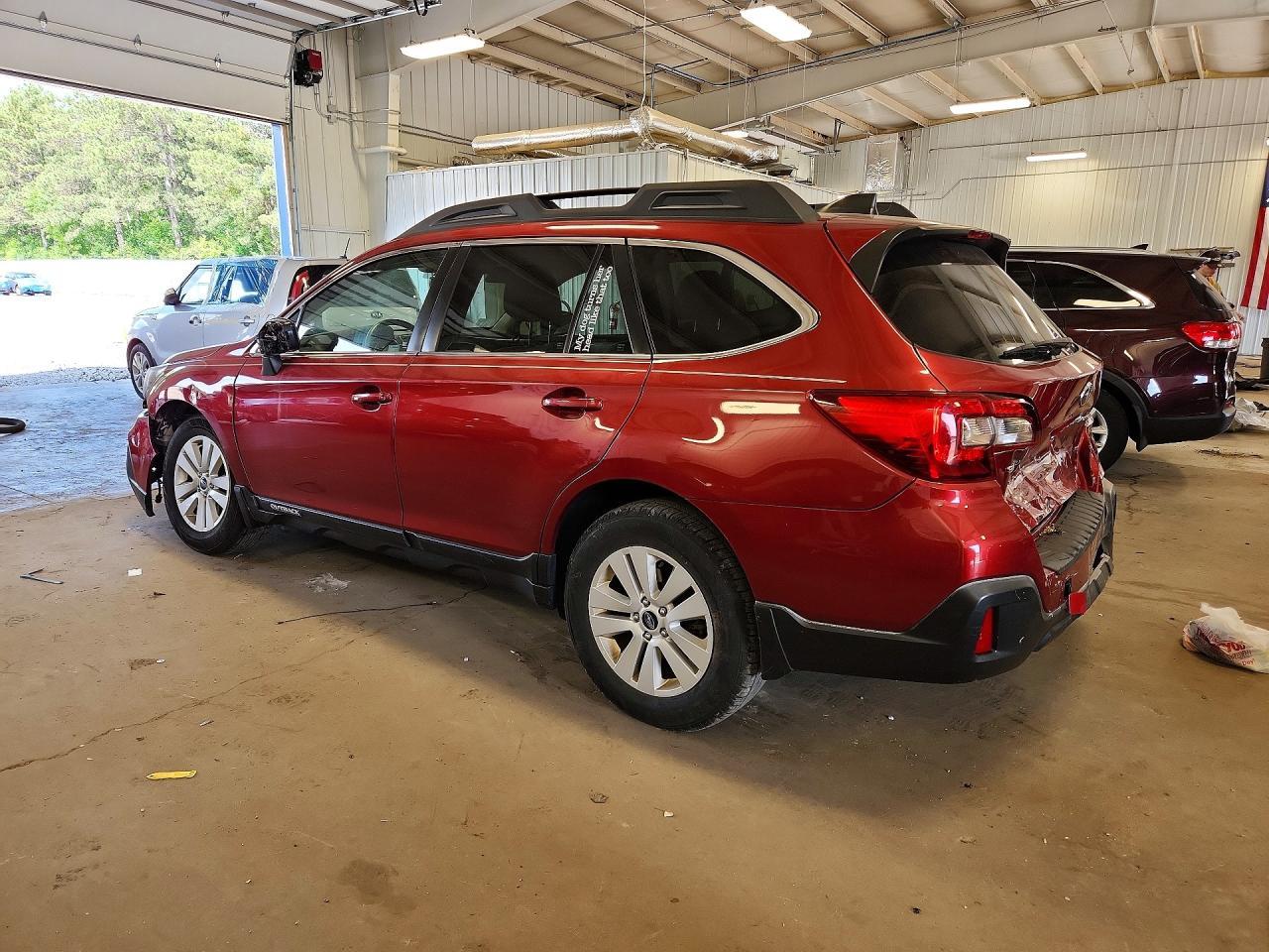 2019 Subaru Outback 2.5I Premium - Фото 2