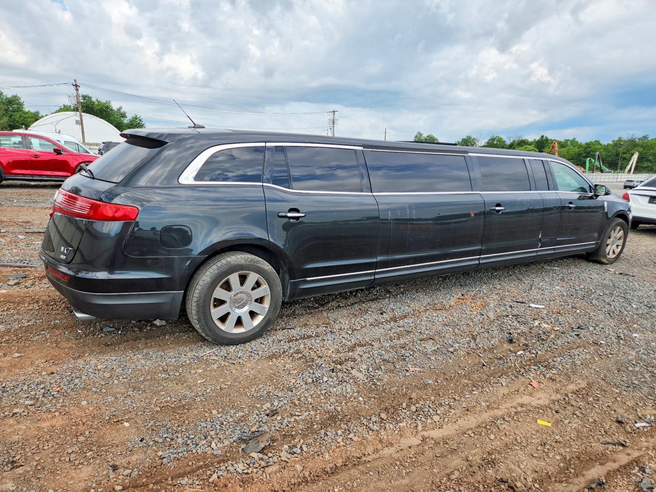 2015 Lincoln Mkt - Фото 3
