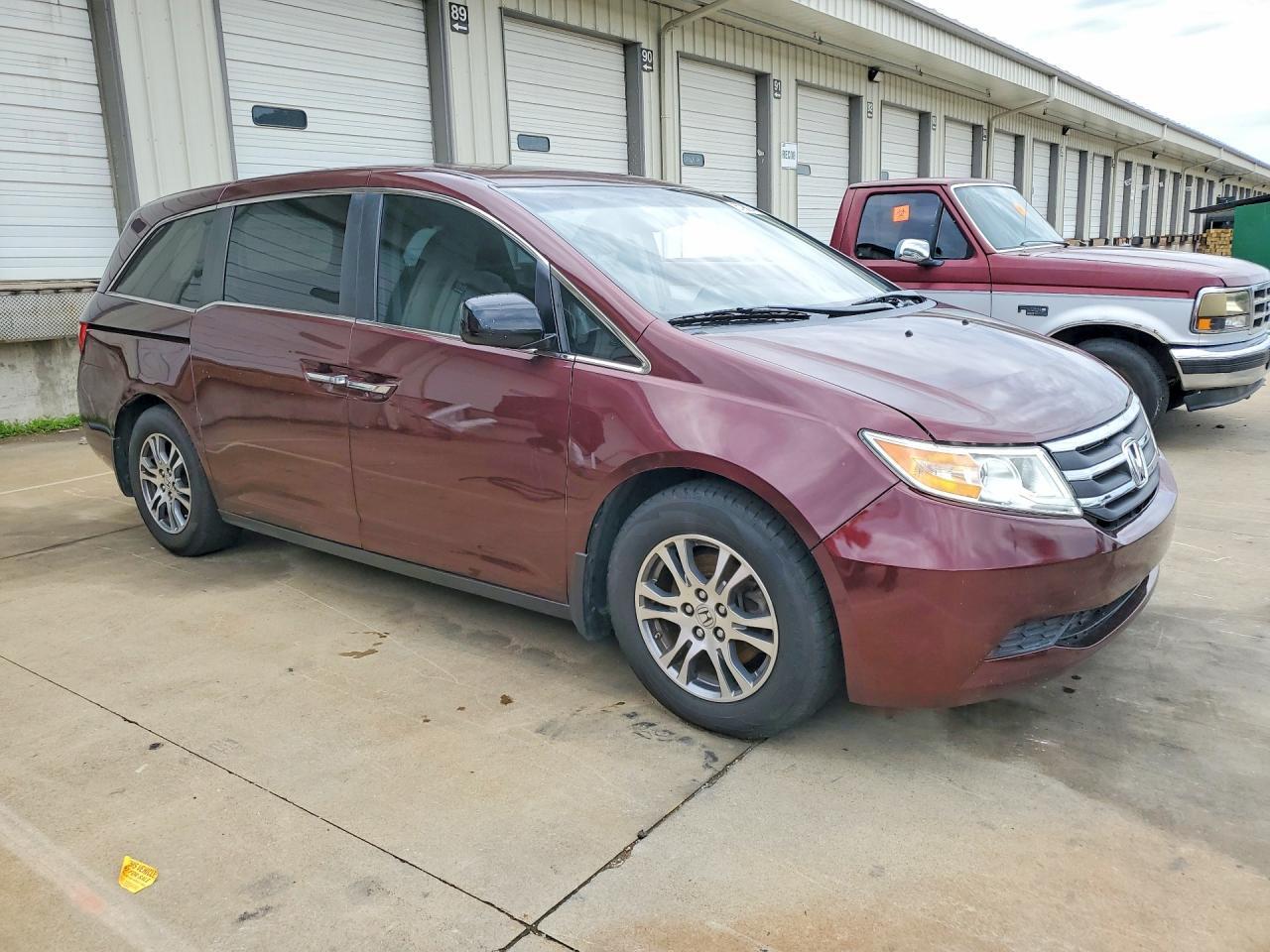 2013 Honda Odyssey Exl - Image 4