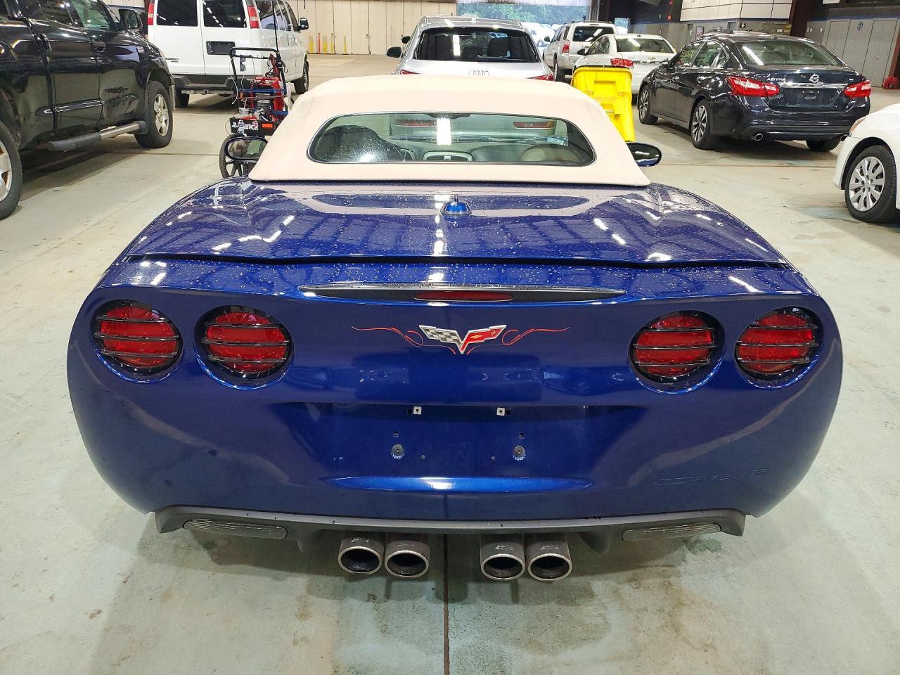 2005 Chevrolet Corvette - Фото 6