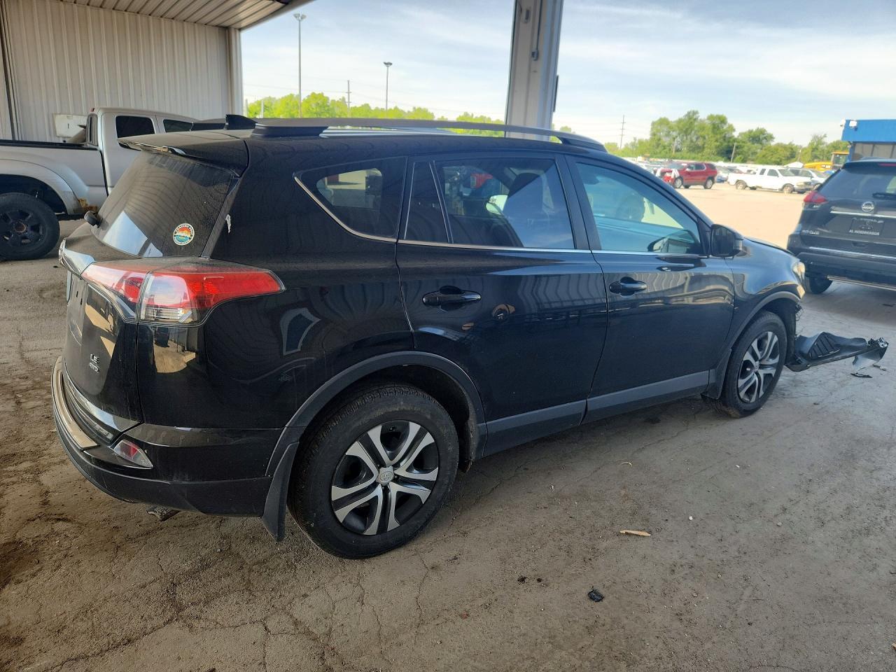 2018 Toyota Rav4 Le - Фото 3