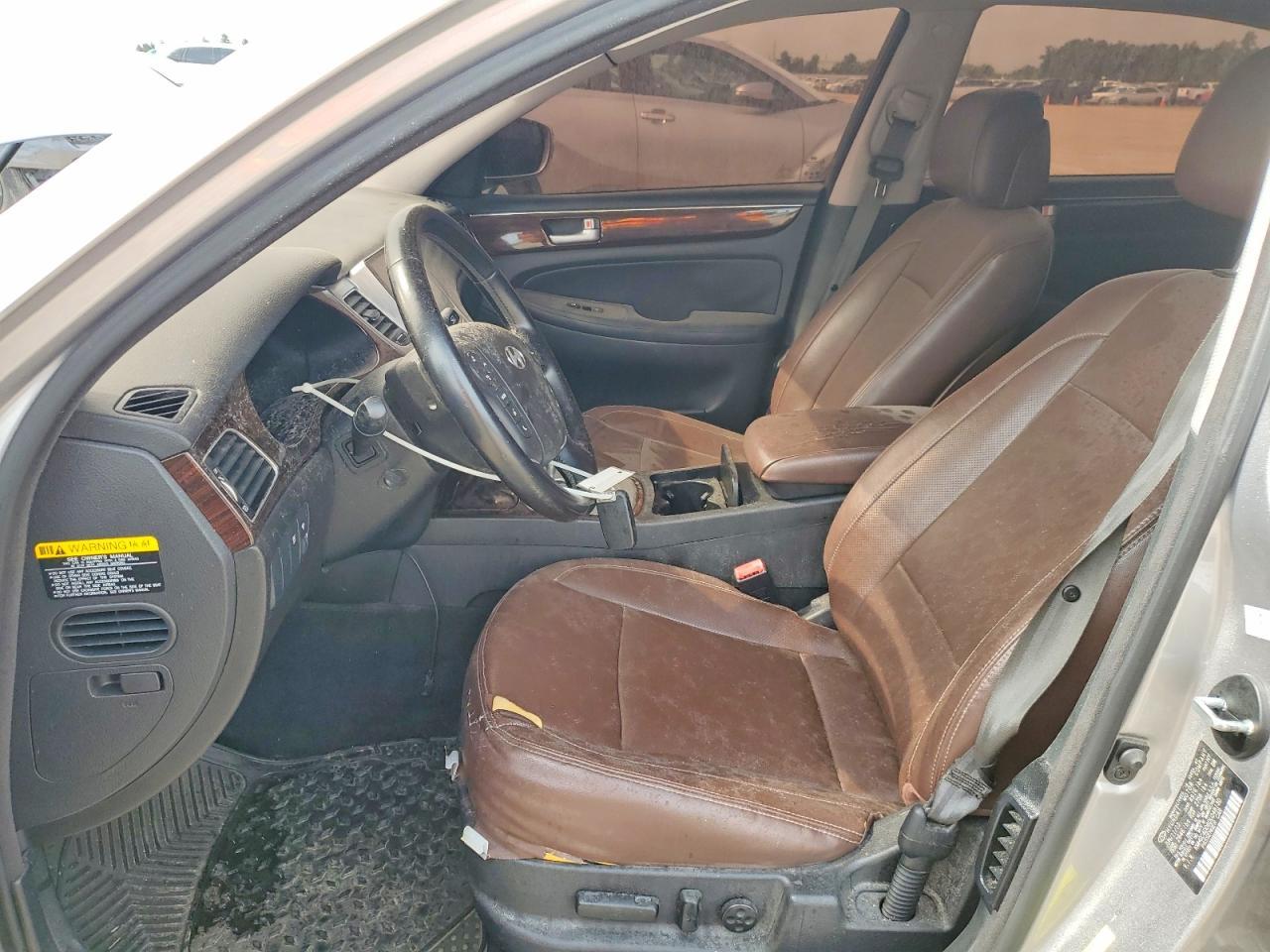 2013 Hyundai Genesis 3.8L - Фото 7
