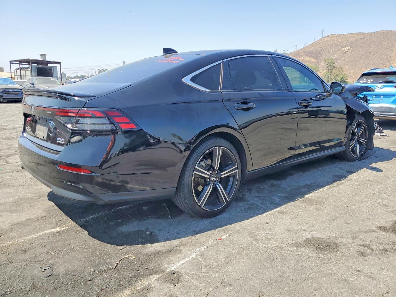 2024 Honda Accord Hybrid Sport - Image 3