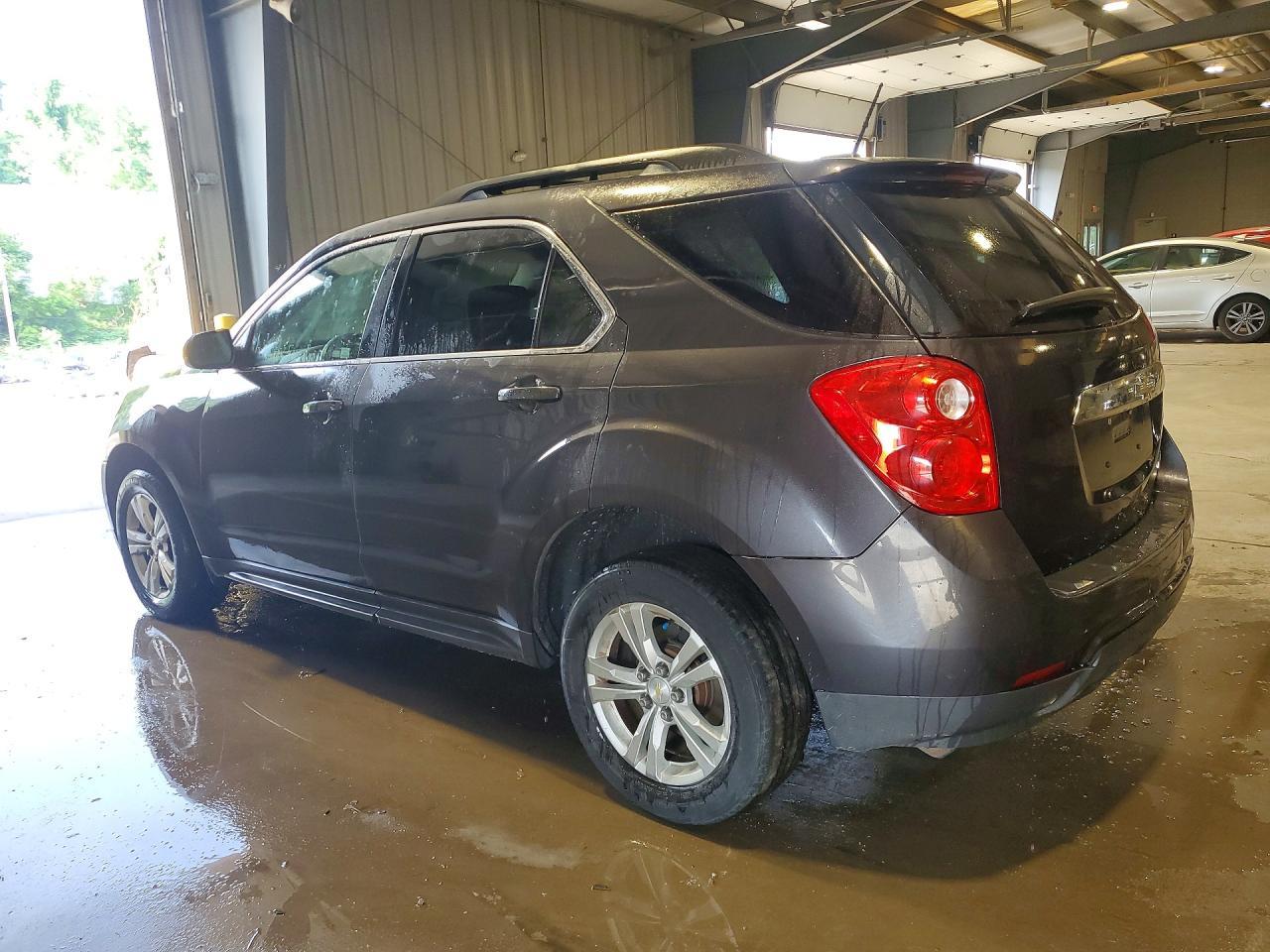 2015 Chevrolet Equinox Lt - Image 2