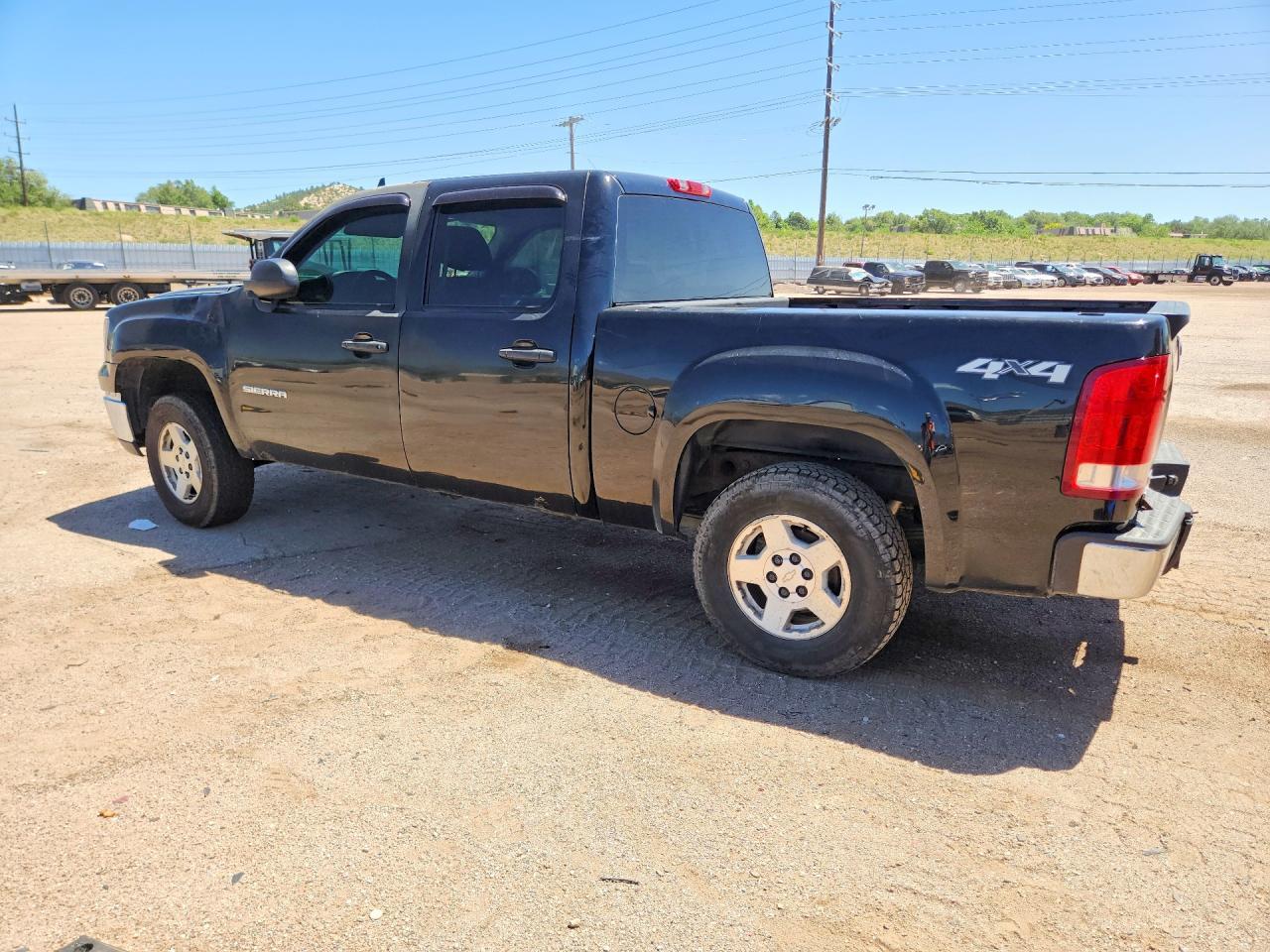 2012 GMC Sierra K1500 Sl - Image 2