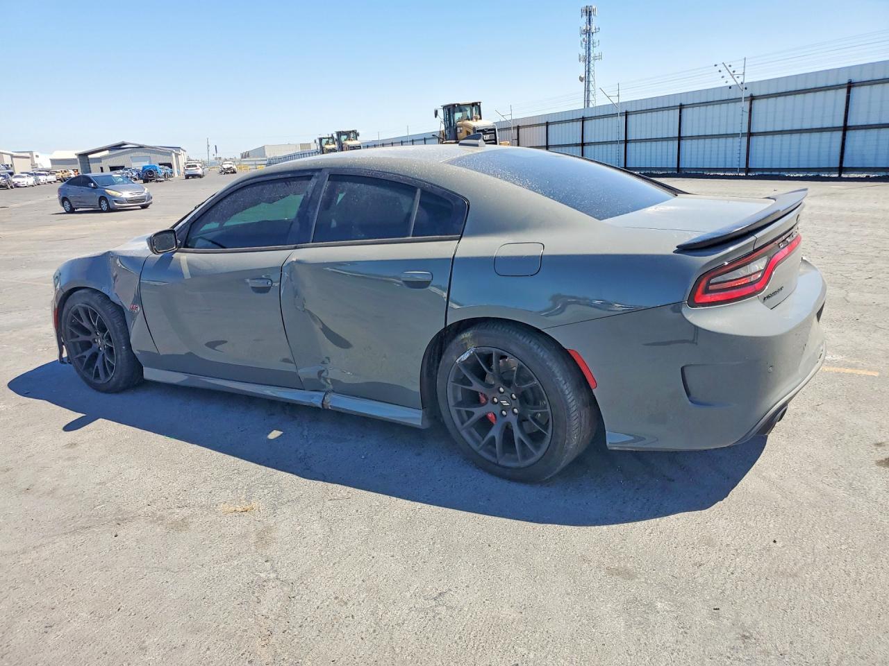 2018 Dodge Charger R - Фото 2