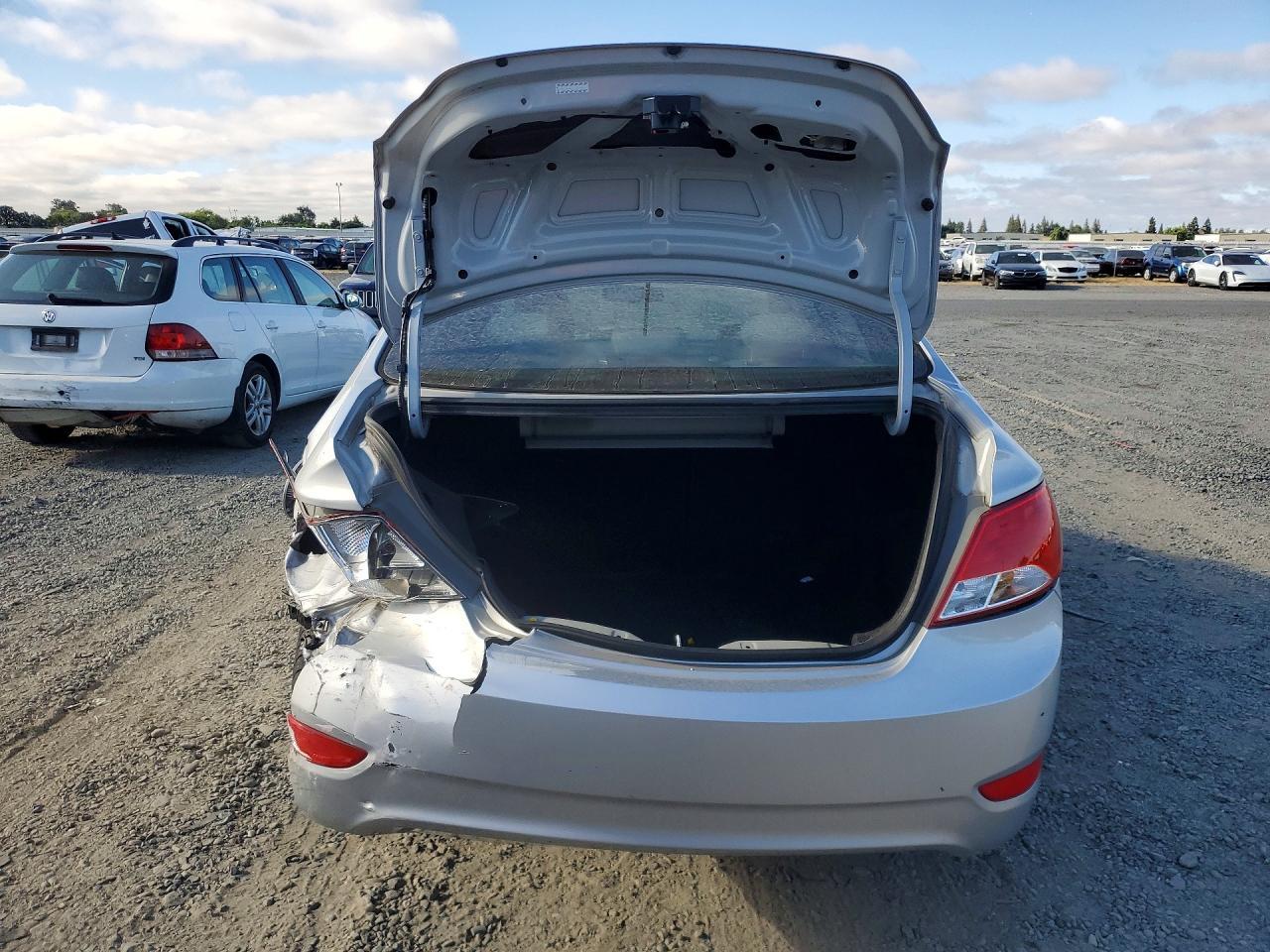 2017 Hyundai Accent Se - Image 6