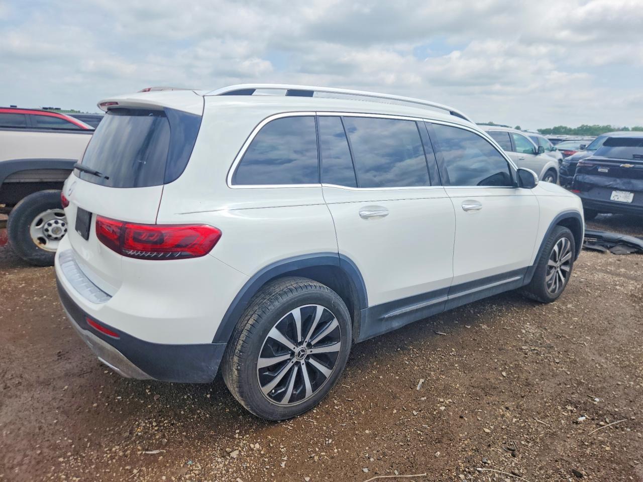 2021 Mercedes-Benz Glb 250 - Image 3