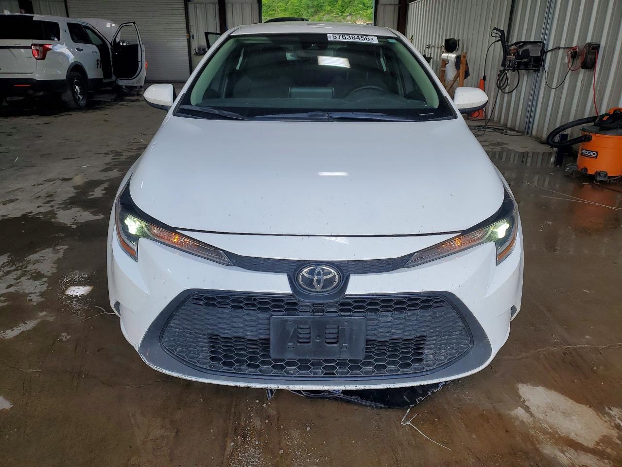 2021 Toyota Corolla Le - Image 5