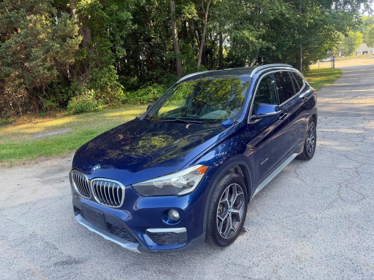 2017 BMW X1 Sdrive28I - Фото 2
