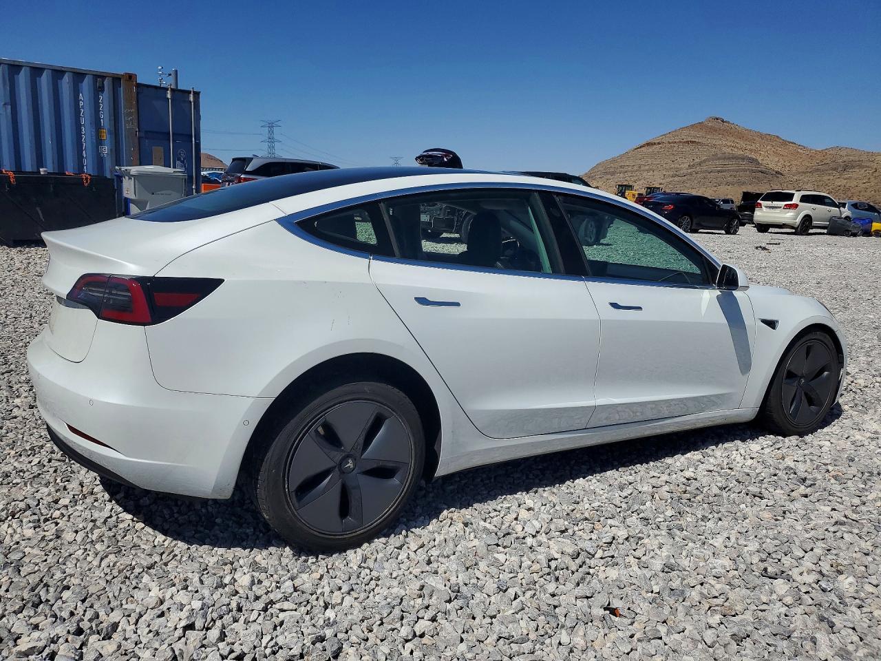 2020 Tesla Model 3 - Image 3