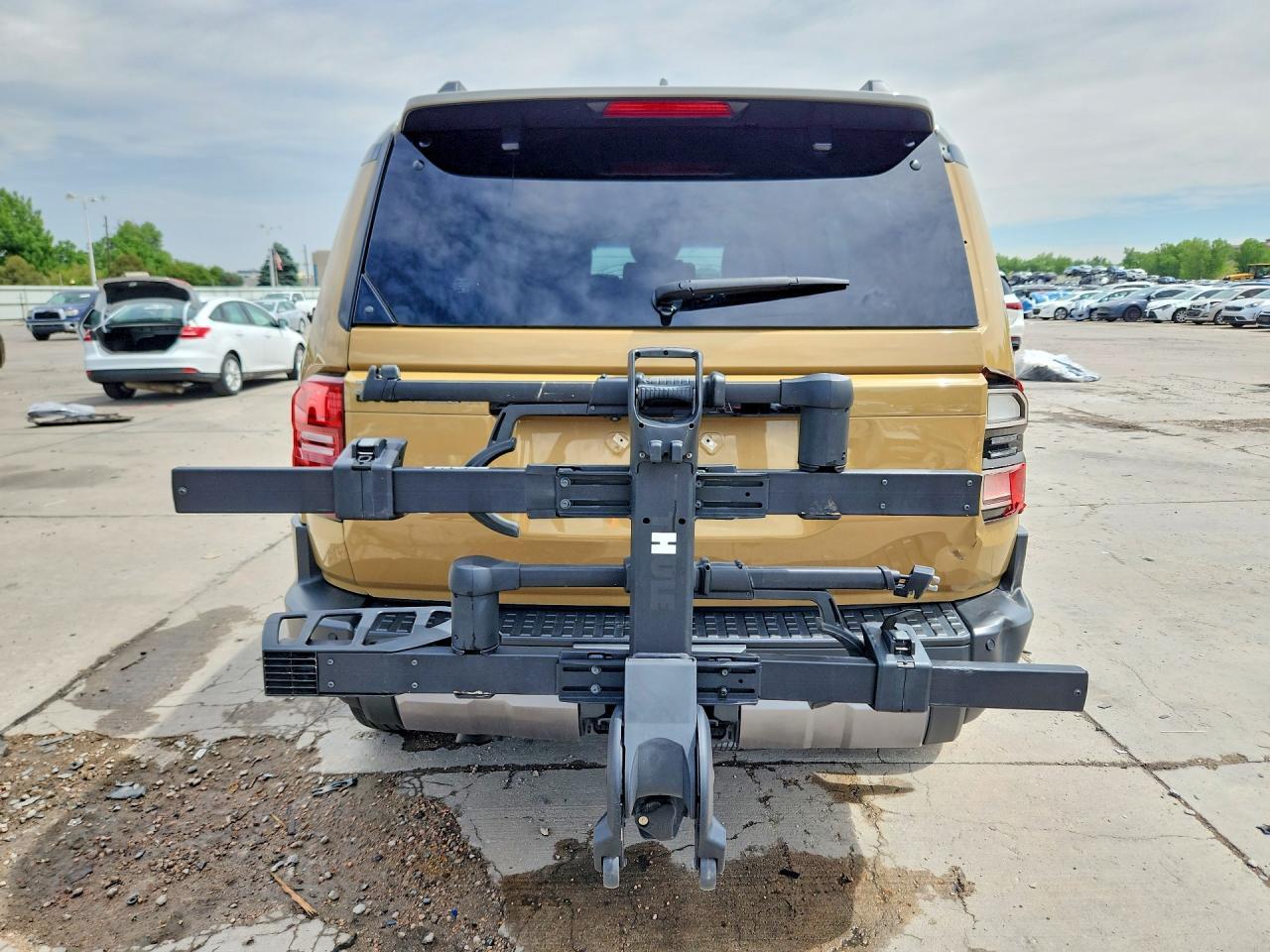 2025 Toyota Land Cruiser Base - Фото 6