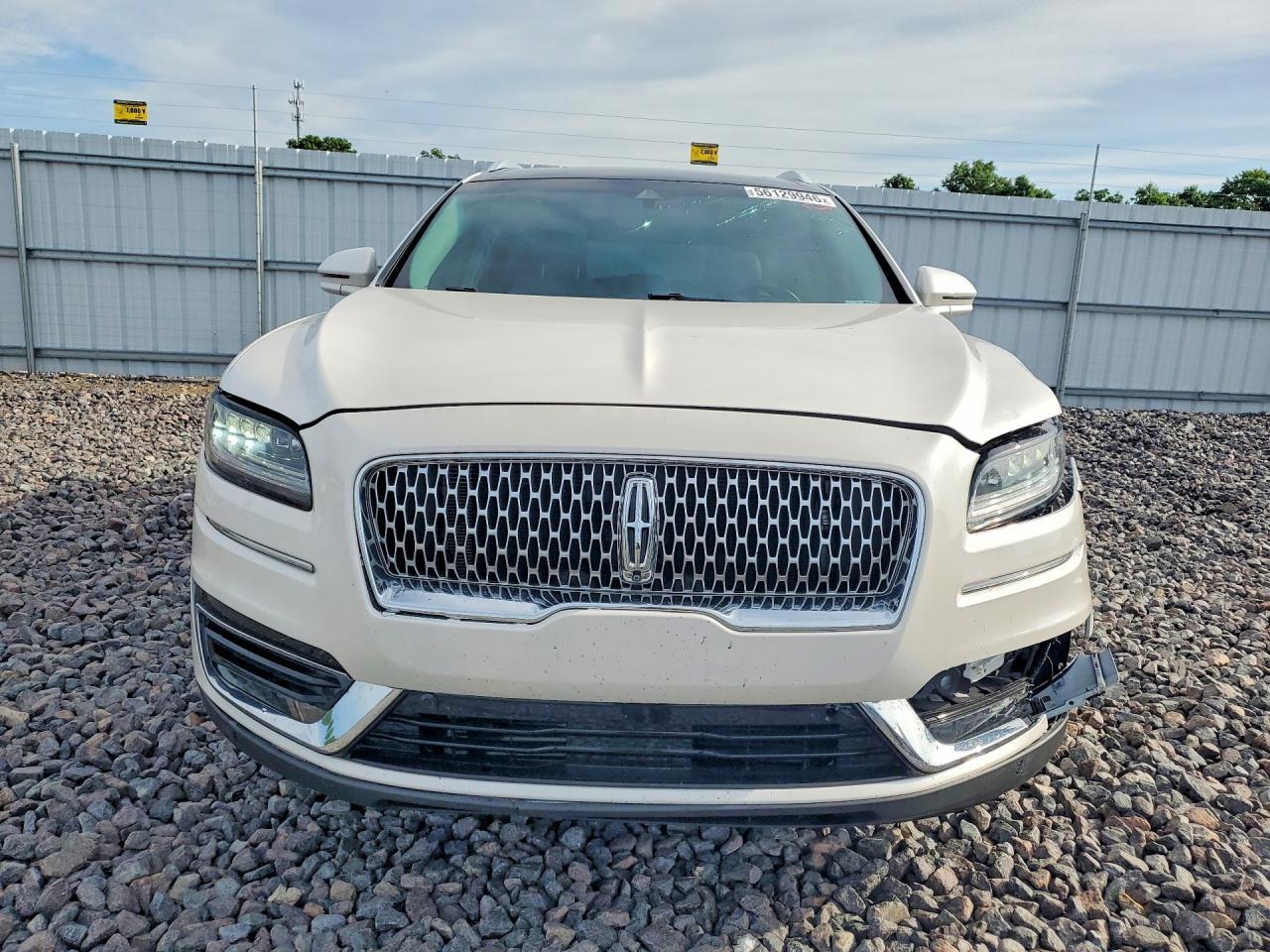 2019 Lincoln Nautilus Reserve - Image 5