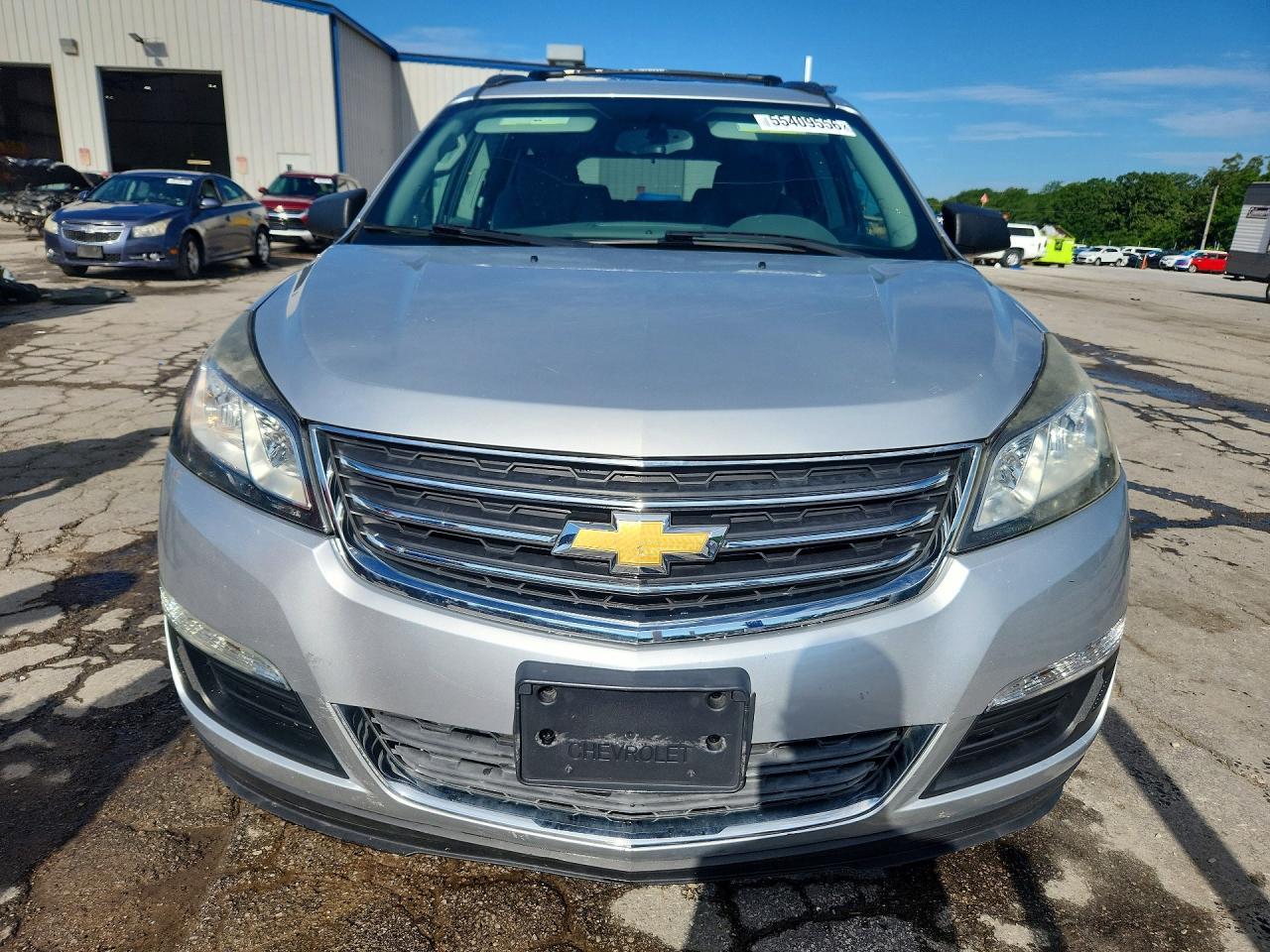2017 Chevrolet Traverse Ls - Фото 5