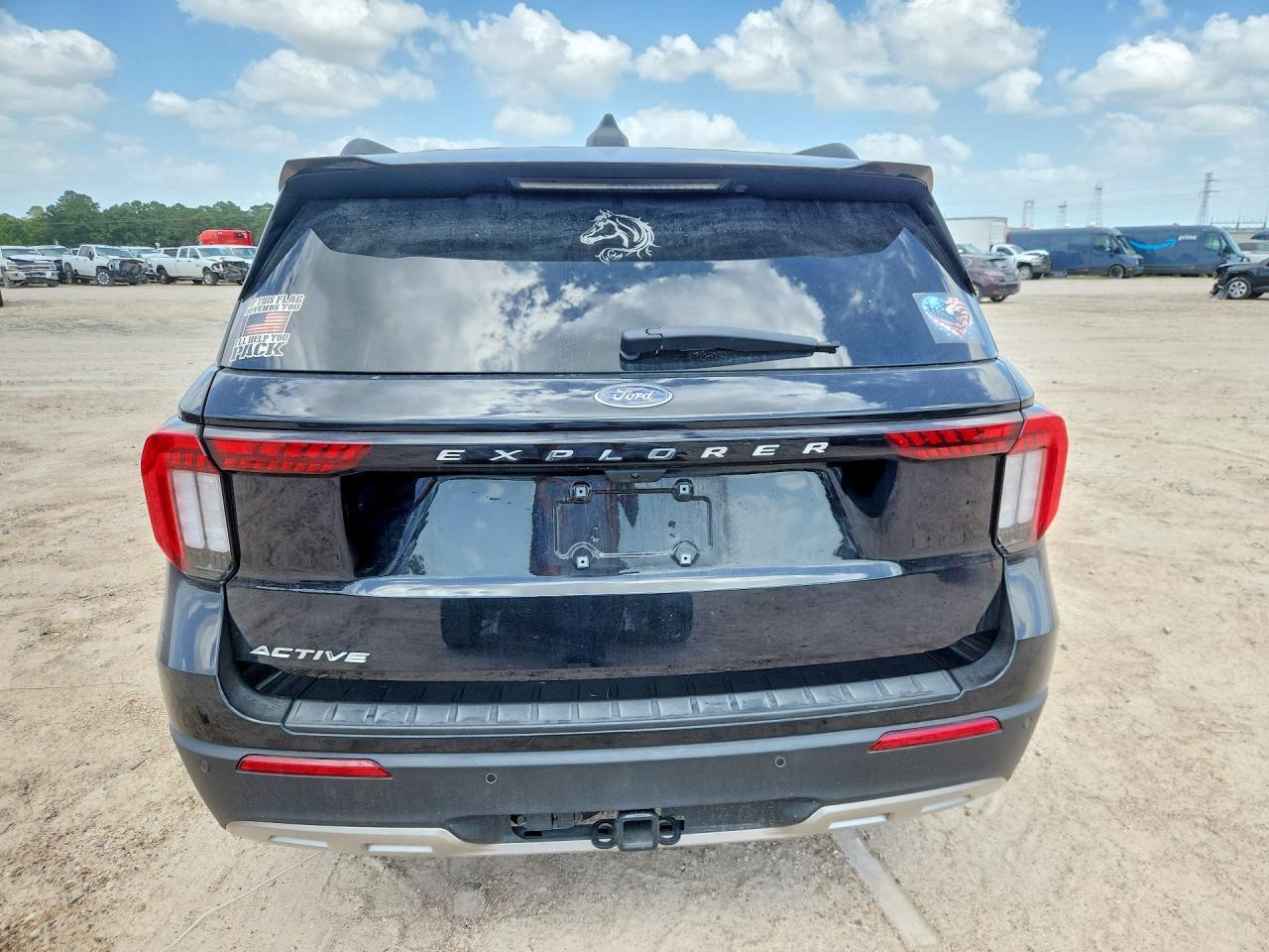 2025 Ford Explorer Active - Фото 6
