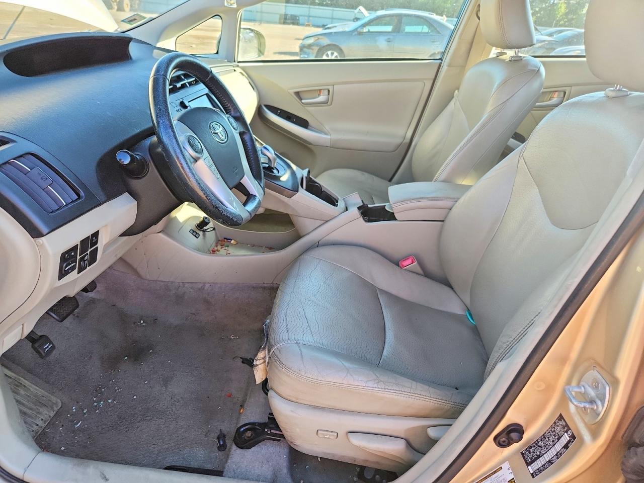 2011 Toyota Prius Four - Фото 7