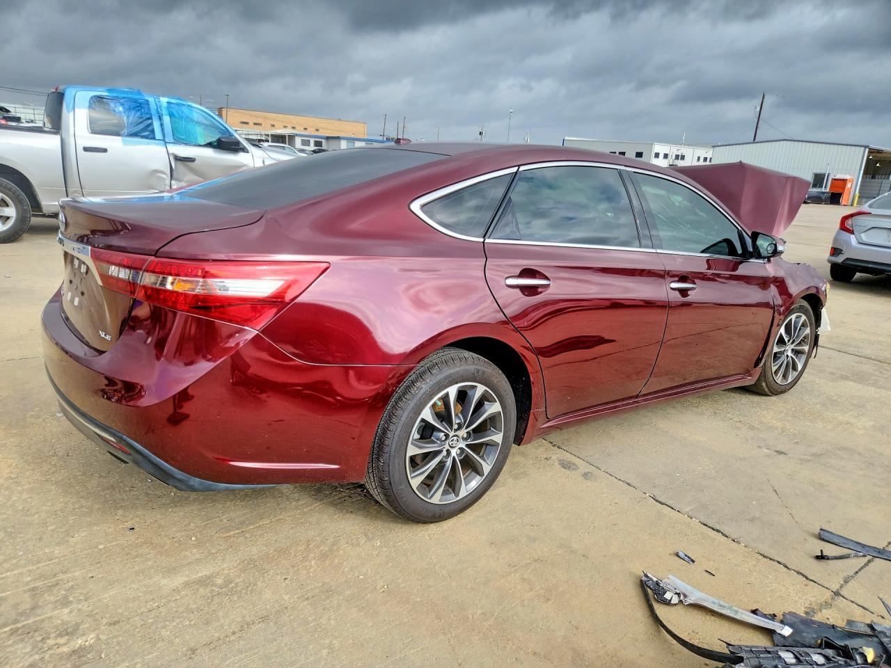2016 Toyota Avalon Xle - Фото 3